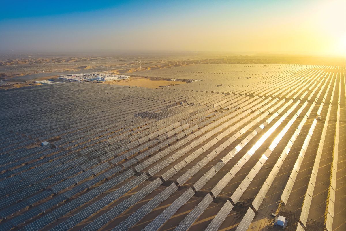 Keamanan Energi: Proyek Energi Surya di Wilayah Gurun