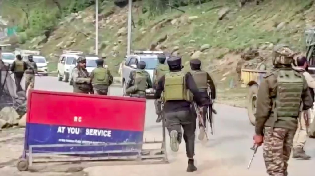 Prabowo Kutuk Keras Penyerangan Rombongan Turis di Kashmir India